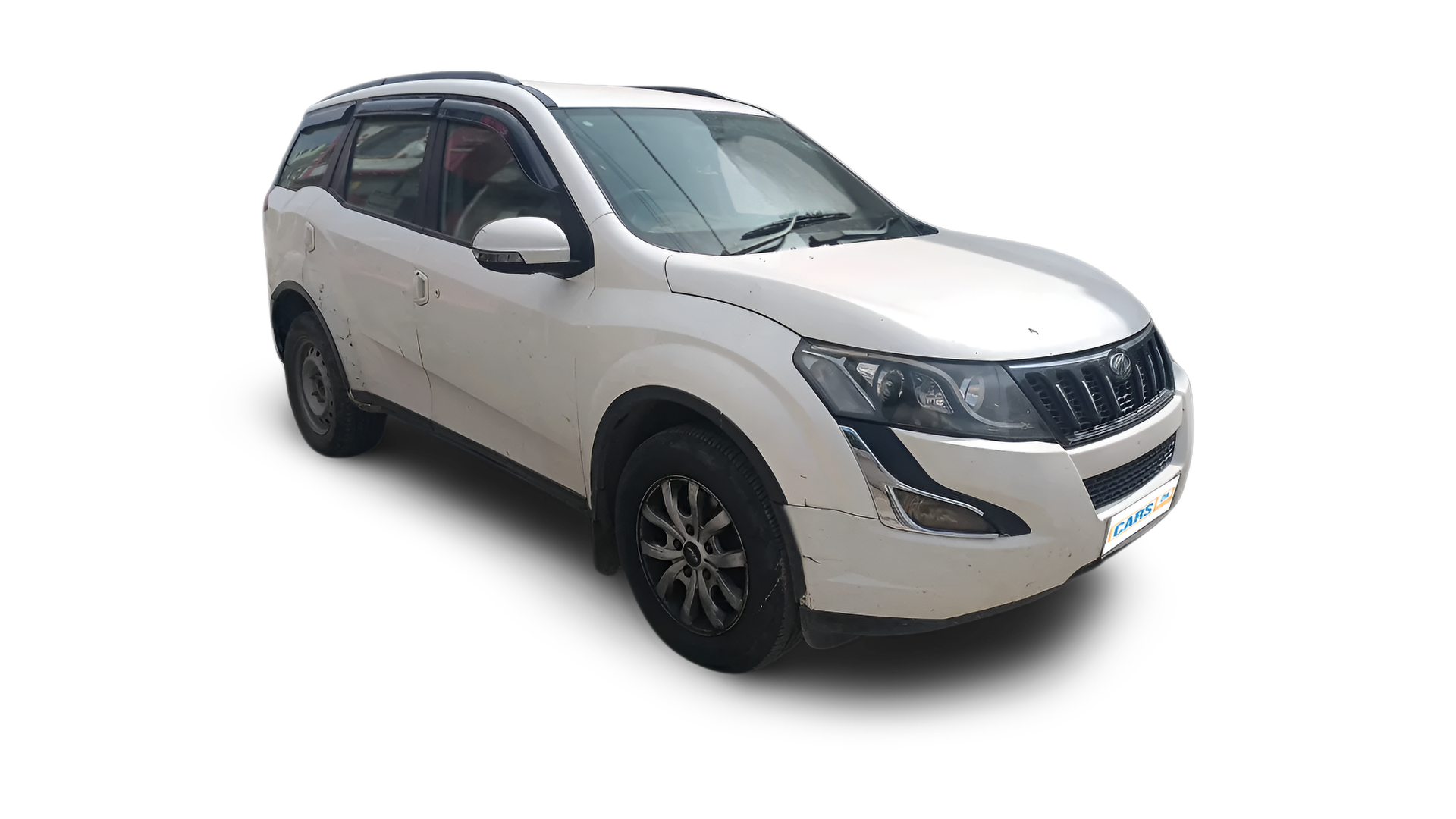 Mahindra XUV500-img
